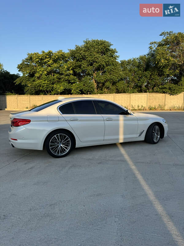 Седан BMW 5 Series 2017 в Одессе
