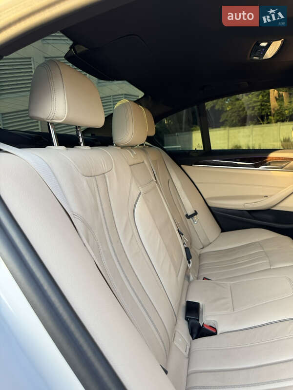 Седан BMW 5 Series 2017 в Одессе