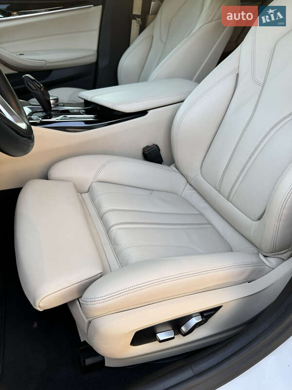 Седан BMW 5 Series 2017 в Одессе