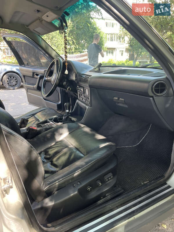 Седан BMW 5 Series 1989 в Конотопе