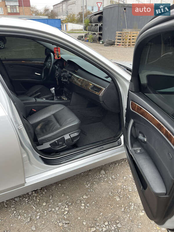 Седан BMW 5 Series 2003 в Вінниці
