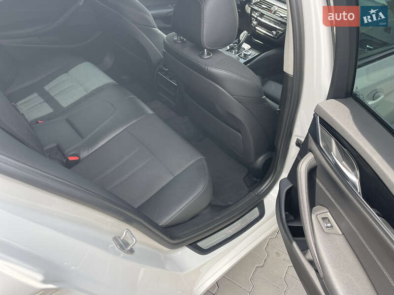 Седан BMW 5 Series 2018 в Луцьку