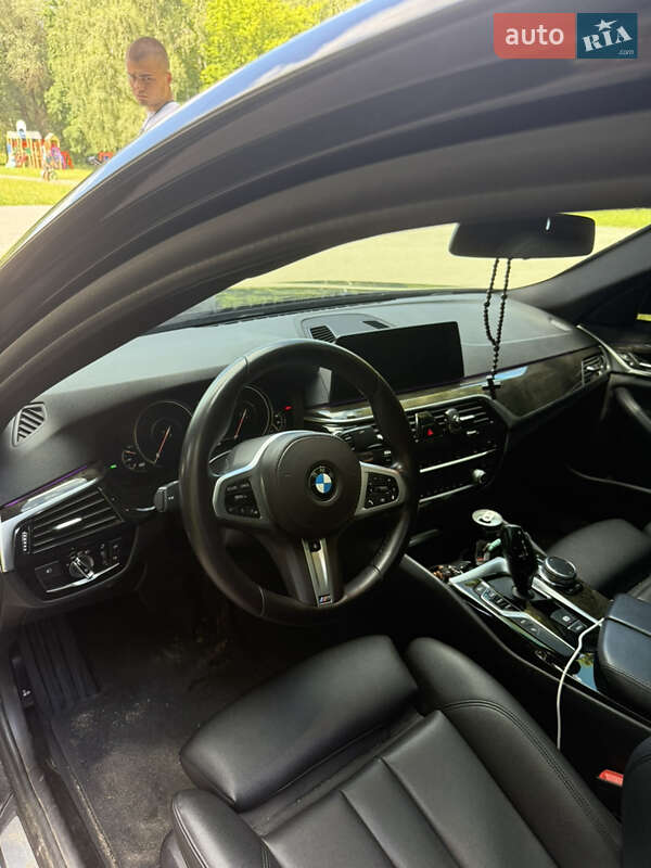Седан BMW 5 Series 2018 в Чернигове