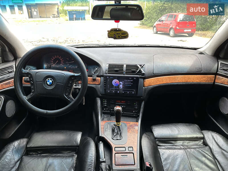 Седан BMW 5 Series 1998 в Харькове