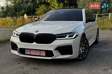 Седан BMW 5 Series 2017 в Львові