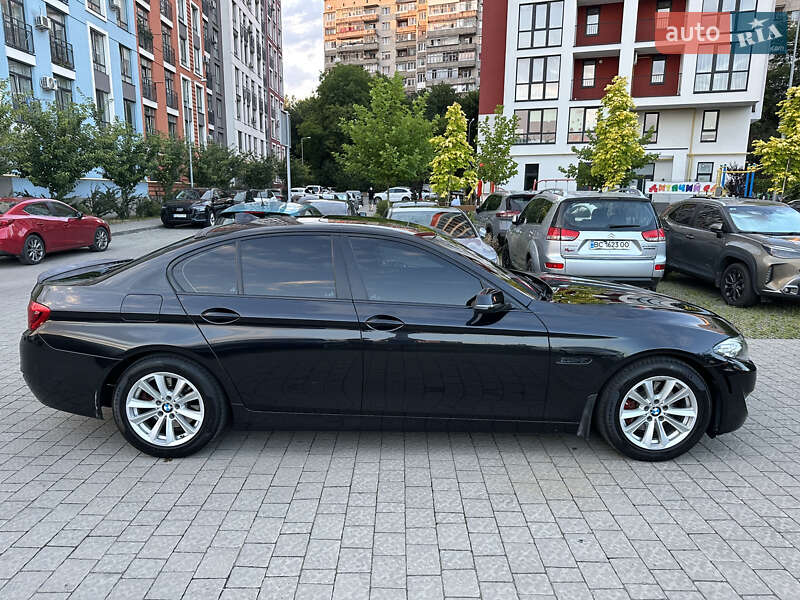 Седан BMW 5 Series 2014 в Львове