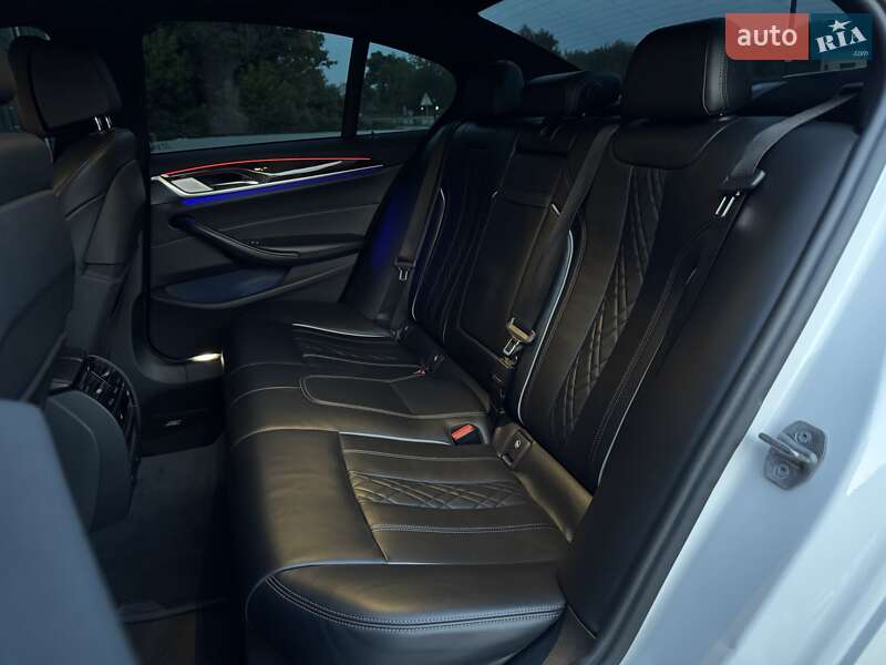 Седан BMW 5 Series 2017 в Тернополе