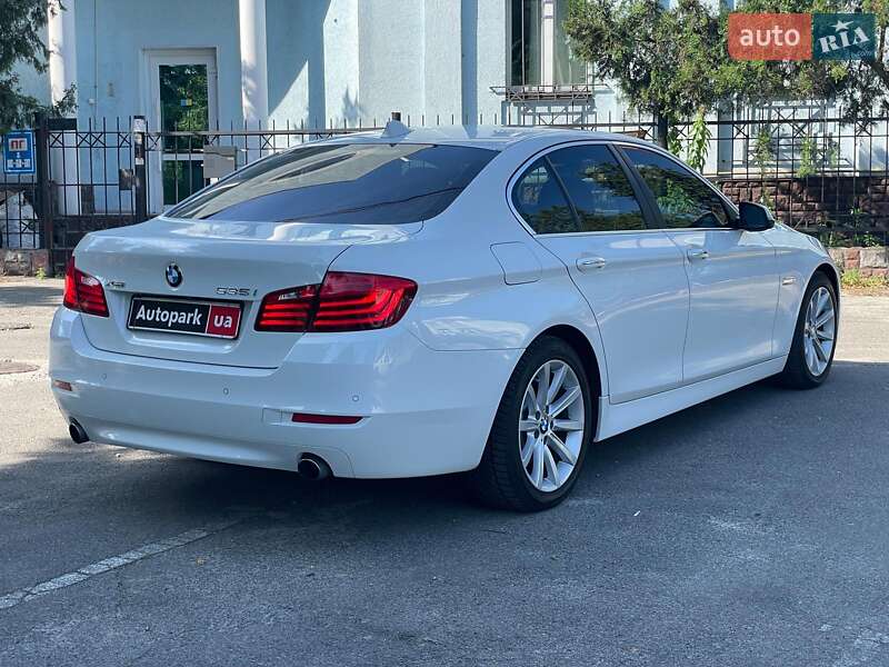 Седан BMW 5 Series 2015 в Києві