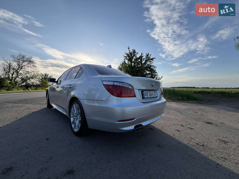 Седан BMW 5 Series 2007 в Калиновке