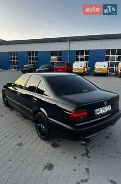 Седан BMW 5 Series 2000 в 