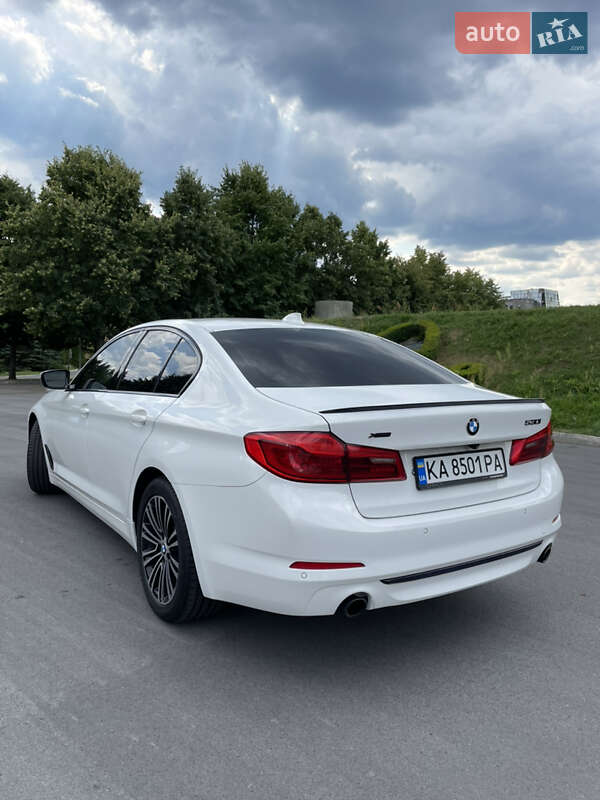 Седан BMW 5 Series 2018 в Киеве