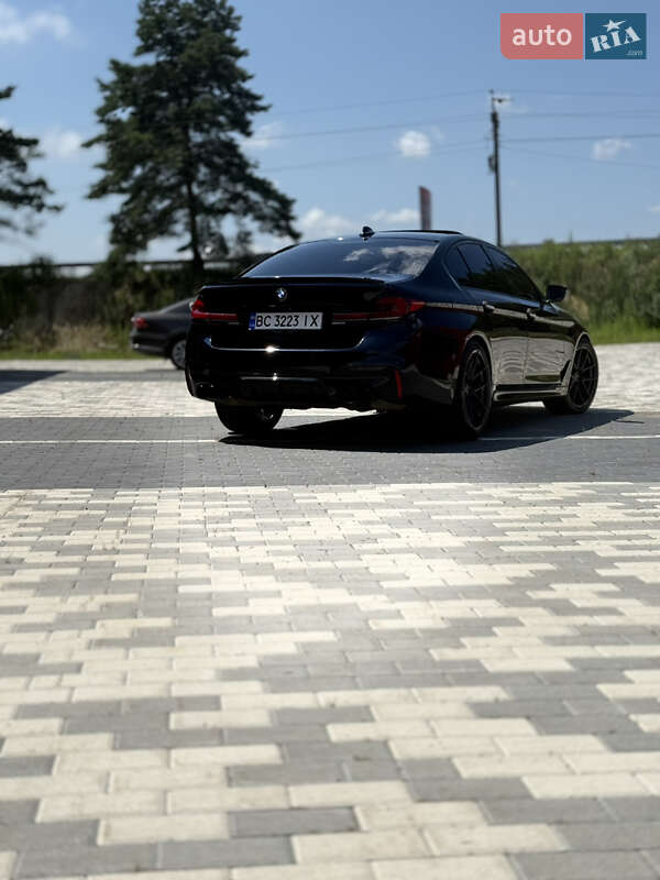 Седан BMW 5 Series 2017 в Львові
