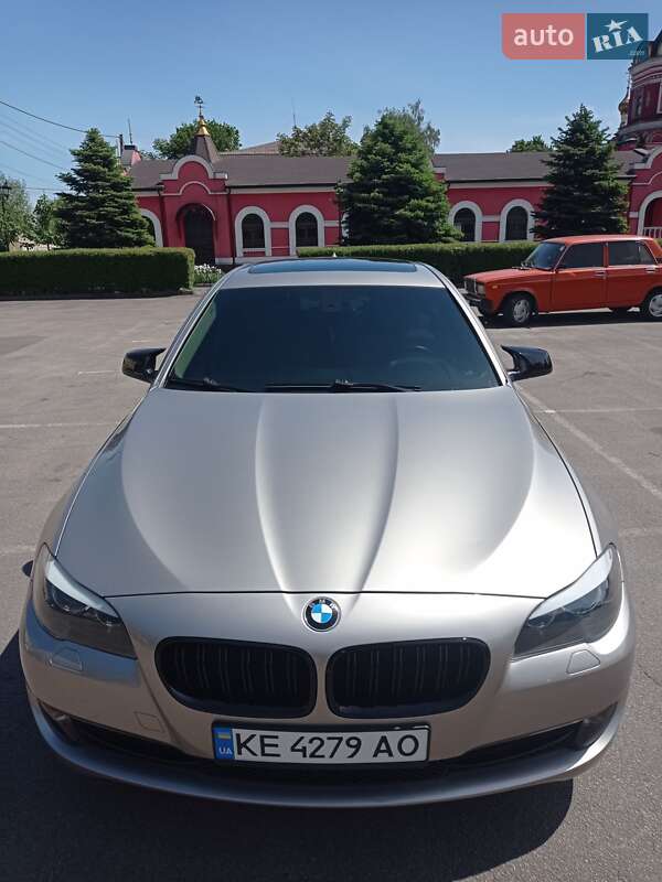 Седан BMW 5 Series 2013 в Кам'янському