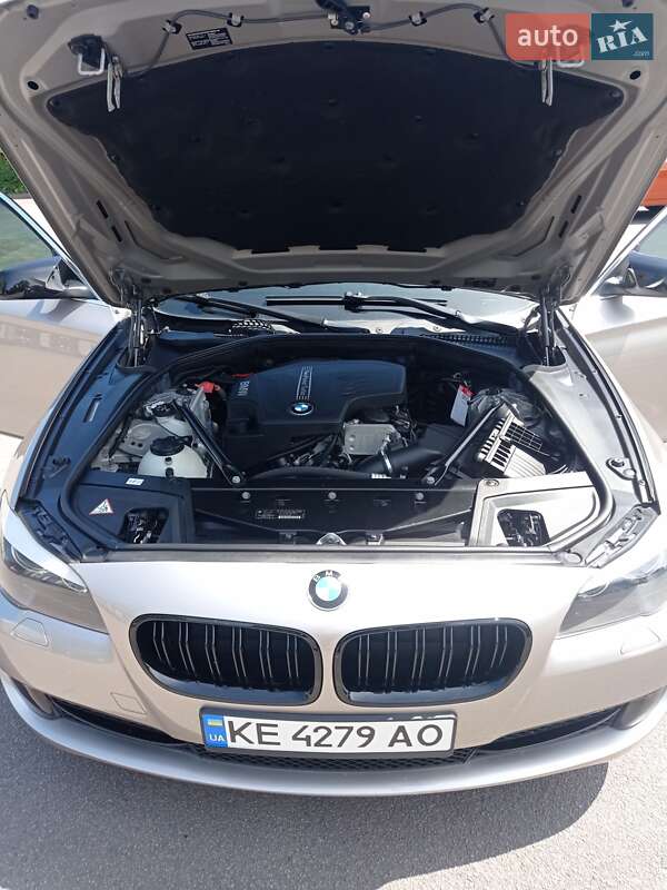 Седан BMW 5 Series 2013 в Кам'янському