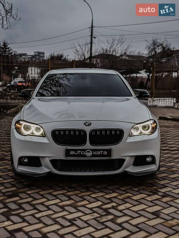 Седан BMW 5 Series 2014 в Николаеве