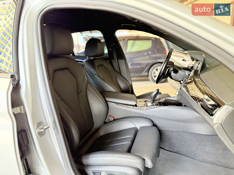 Седан BMW 5 Series 2019 в Одессе