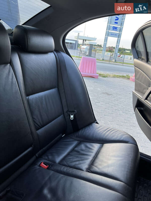 Седан BMW 5 Series 2005 в Львові