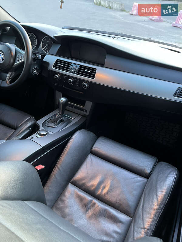 Седан BMW 5 Series 2005 в Львові