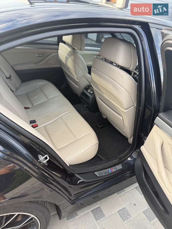 Седан BMW 5 Series 2011 в Дубровиці фото 27 Седан BMW 5 Series 2011 в Дубровиці