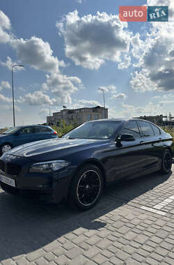 Седан BMW 5 Series 2014 в Львові