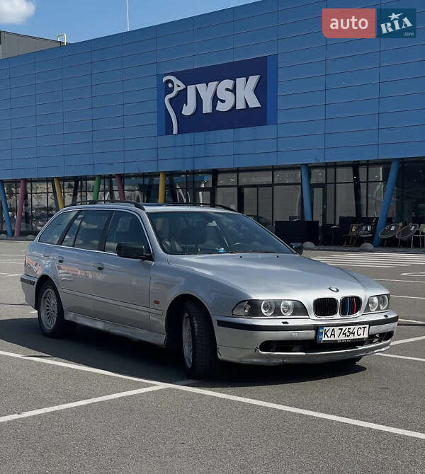 BMW 5 Series 2000