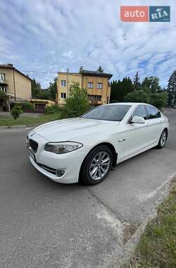 Седан BMW 5 Series 2012 в Львові