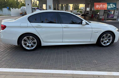 Седан BMW 5 Series 2012 в 