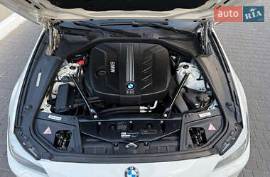 Седан BMW 5 Series 2012 в 