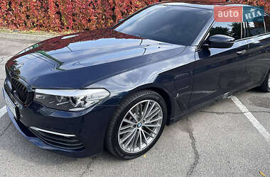Седан BMW 5 Series 2018 в Львове