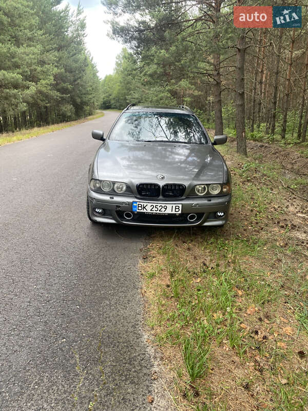 BMW 5 Series 2001