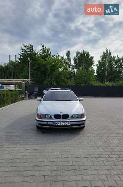 Универсал BMW 5 Series 1998 в 