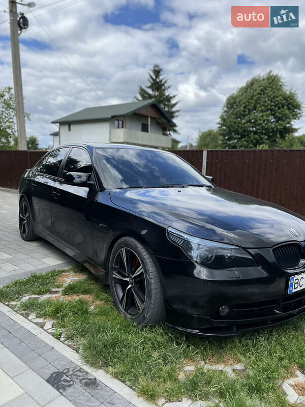 Седан BMW 5 Series 2006 в Львове