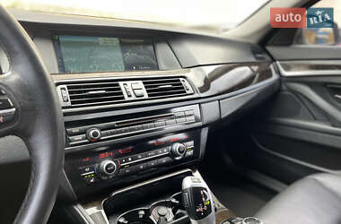 Седан BMW 5 Series 2012 в 