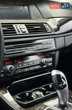 Седан BMW 5 Series 2012 в 