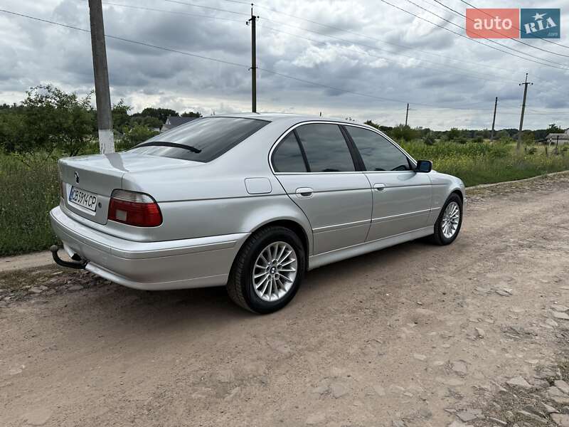 Седан BMW 5 Series 2000 в Ніжині