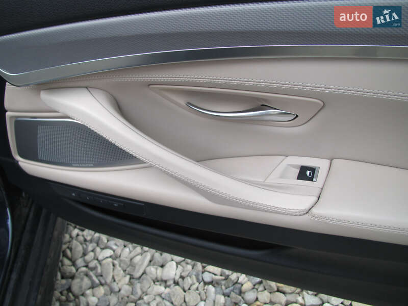 Седан BMW 5 Series 2015 в Коломые