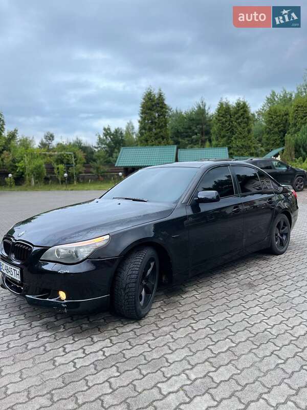 Седан BMW 5 Series 2008 в Львове