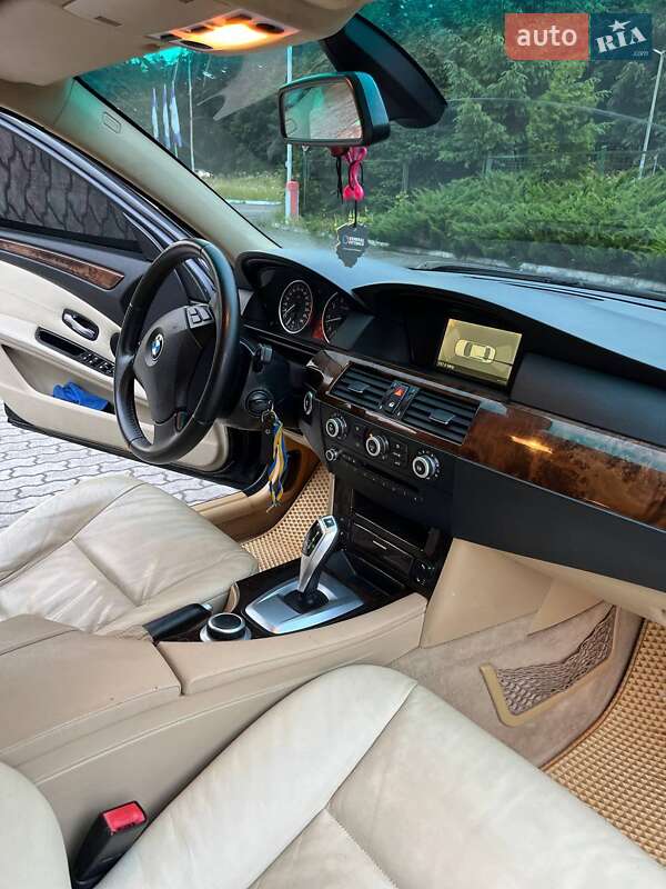 Седан BMW 5 Series 2008 в Львове