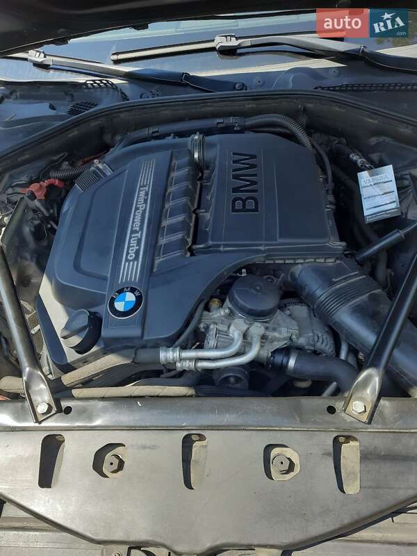 Седан BMW 5 Series 2014 в Кременчуці