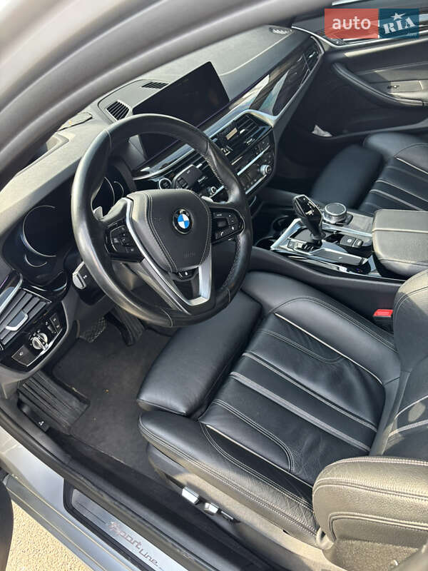 Седан BMW 5 Series 2018 в Киеве