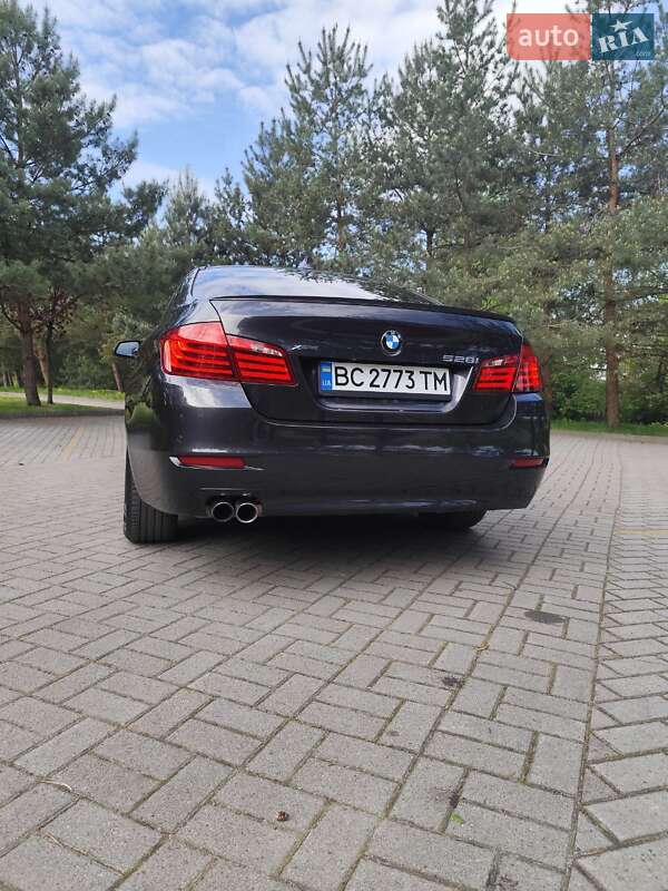 Седан BMW 5 Series 2014 в Трускавце