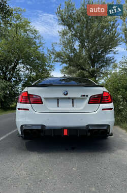 Седан BMW 5 Series 2010 в 