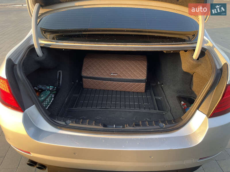 Седан BMW 5 Series 2011 в Каменец-Подольском фото 14 Седан BMW 5 Series 2011 в Каменец-Подольском