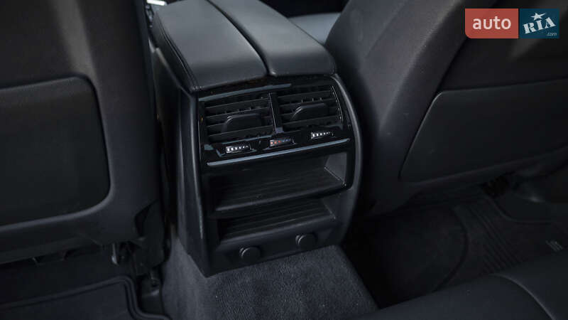 Седан BMW 5 Series 2018 в Киеве