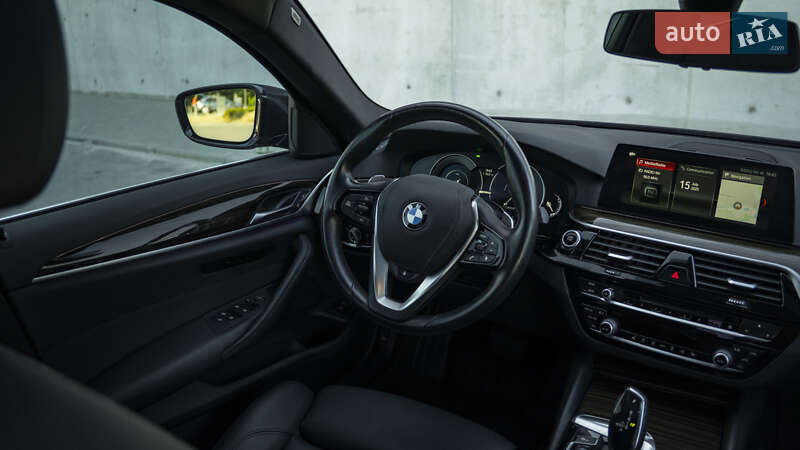 Седан BMW 5 Series 2018 в Киеве