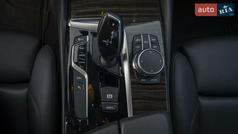 Седан BMW 5 Series 2018 в Киеве