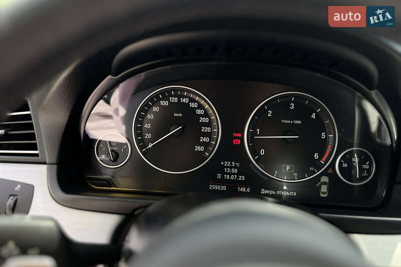 Седан BMW 5 Series 2013 в Мукачевому