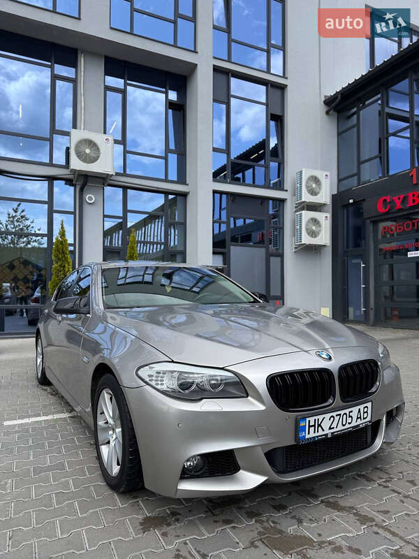 Седан BMW 5 Series 2012 в Ровно