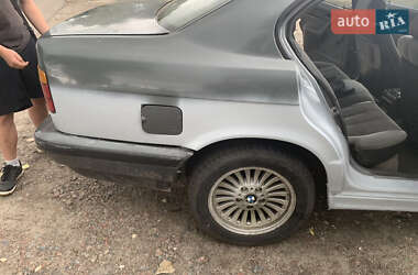 Седан BMW 5 Series 1990 в 