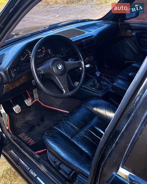 Седан BMW 5 Series 1993 в Одессе
